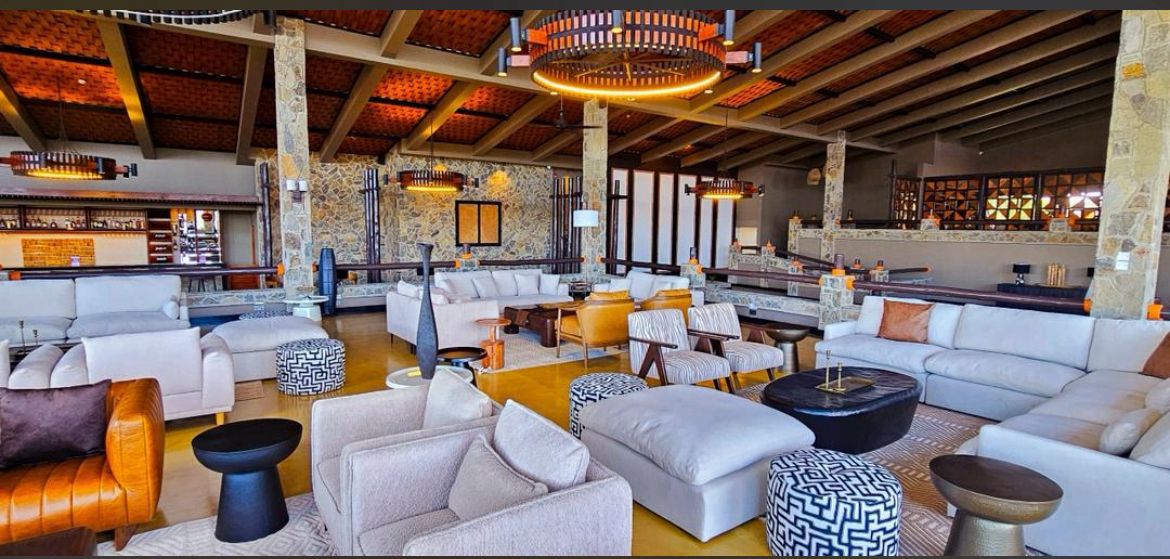 Luxurious lounge and lobby area